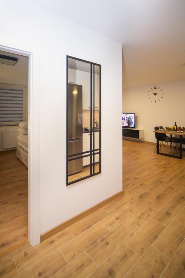 Maya'S Flats & Resorts 49 - Spacious 3 Rooms Apartment In Szafarnia Gdańsk Zewnętrze zdjęcie