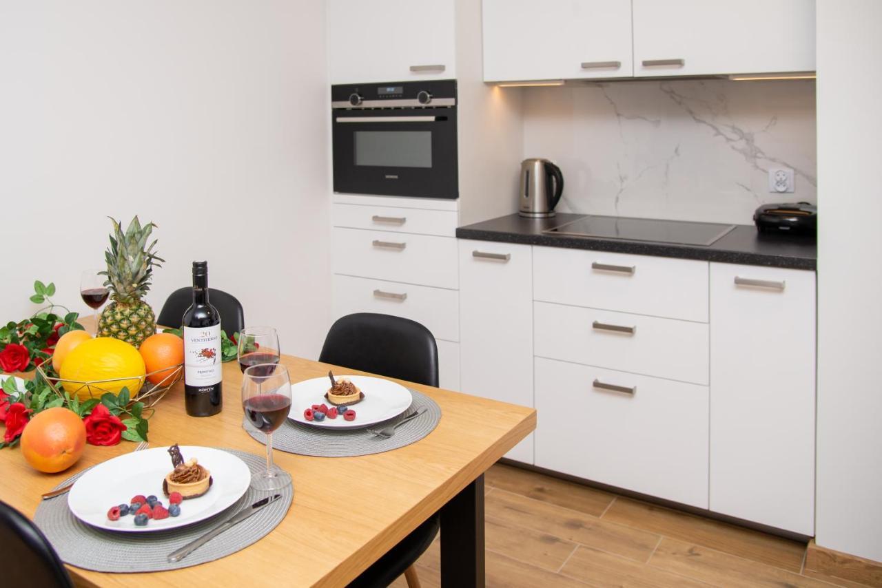 Maya'S Flats & Resorts 49 - Spacious 3 Rooms Apartment In Szafarnia Gdańsk Zewnętrze zdjęcie