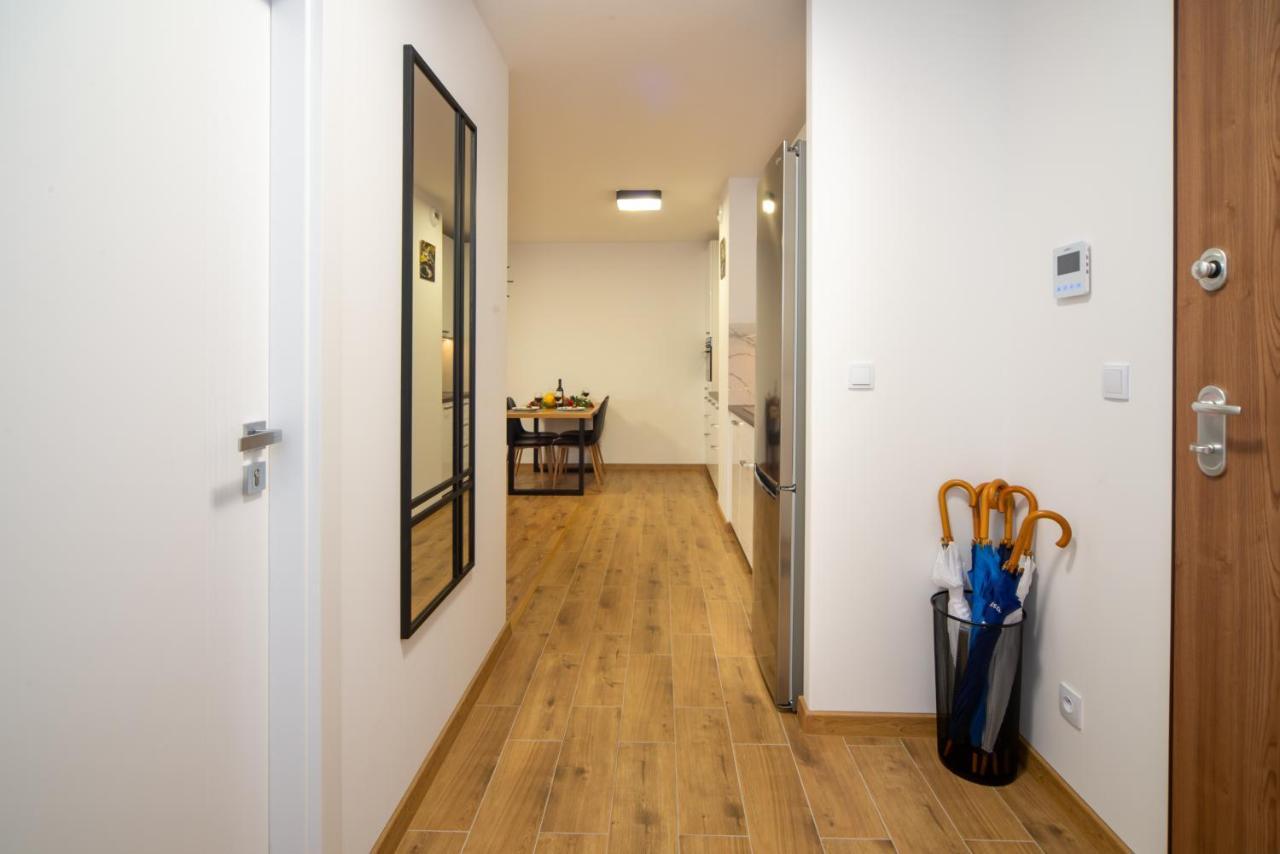 Maya'S Flats & Resorts 49 - Spacious 3 Rooms Apartment In Szafarnia Gdańsk Zewnętrze zdjęcie